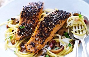 Peppered Norwegian Salmon with Pasta and Mushrooms
